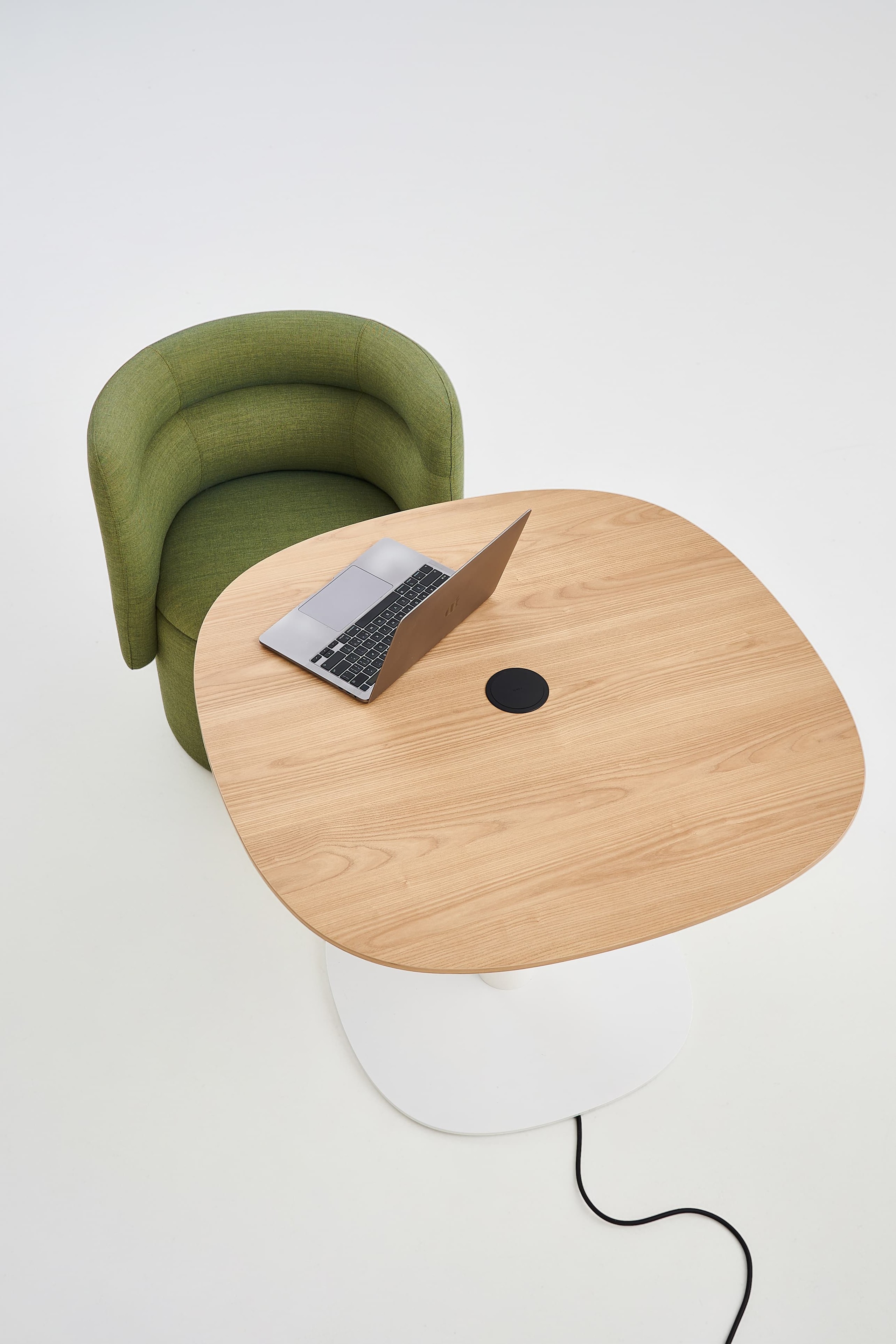 Free Table Plus / Without Power